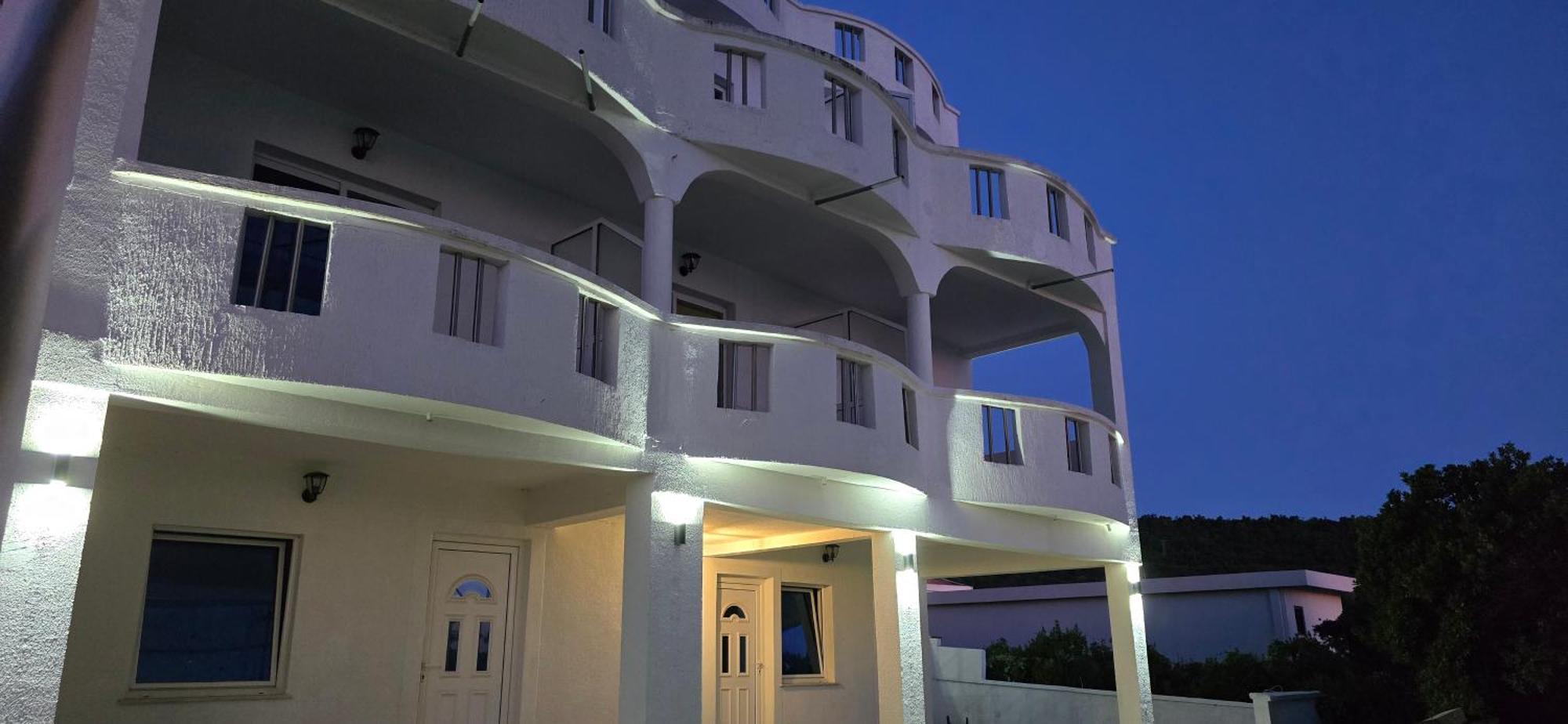Villa Miki Утєха Екстер'єр фото